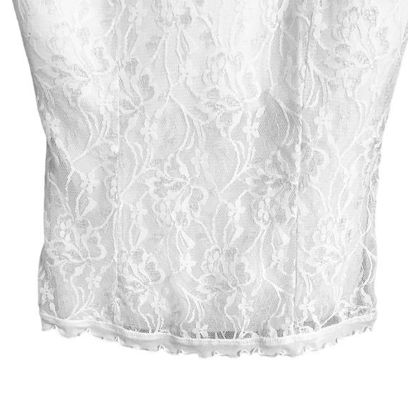 Cato Womens Ivory Lace Camisole Sleeveless Top With Built in Support. Size Small - Picture 2 of 3